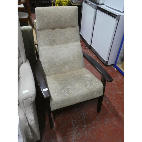 1318 - A vintage Parker Knoll armchair.