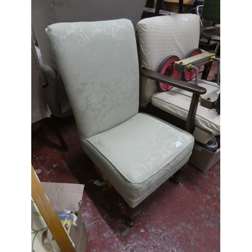 1339 - A vintage upholstered nursing chair.