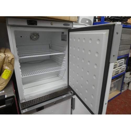 1348 - A Tefcold industrial fridge.