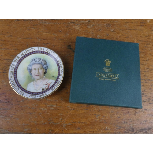 519 - Three vintage boxes of assorted cutlery and a boxed Caverswall 'Queen's Diamond Jubilee' round sweet... 