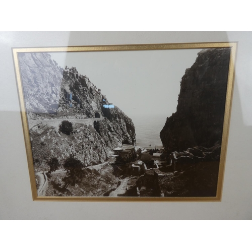 556 - A pair of oak framed photographs. Approx  35x40cm.