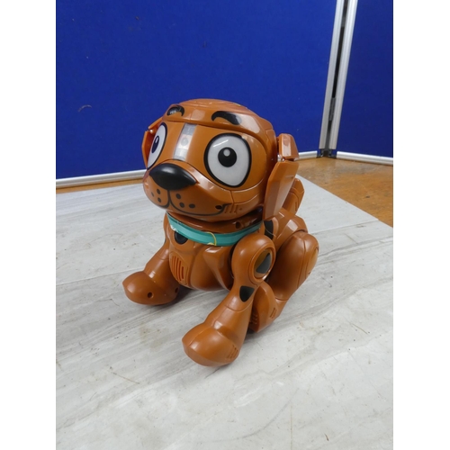 16 - A vintage Toy Quest battery powered 'Scooby Doo' dog.