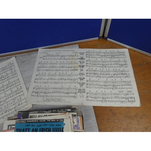 584 - An assorted lot of sheet music to include 'Round the Marble Arch', 'When the Poppies Bloom Again', '... 