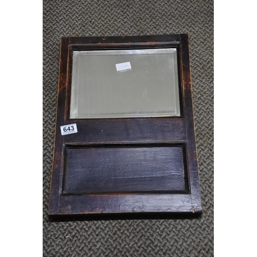643 - A vintage framed wall mirror. Approx 34x50cm.