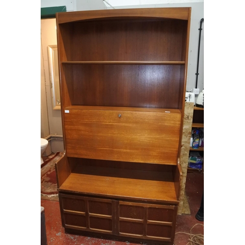 1175 - A large vintage Sideboard display unit. Approx 102x94x45cm.