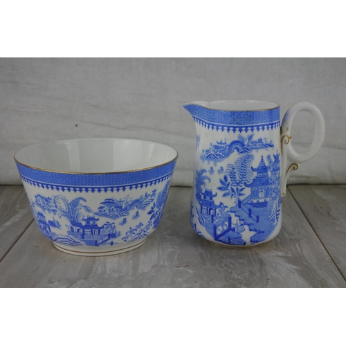 15 - An antique Royal Worcester jug and bowl set.