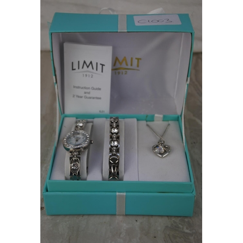 25 - A Limit 1912 gift set comprising wrist watch, bracelet and necklace, in original box