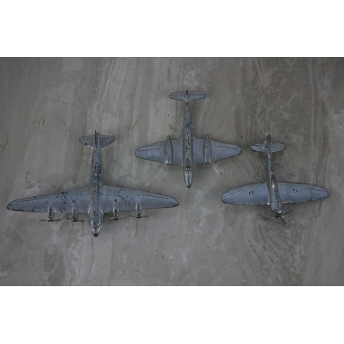 29 - A lot of three Dinky diecast model aeroplanes