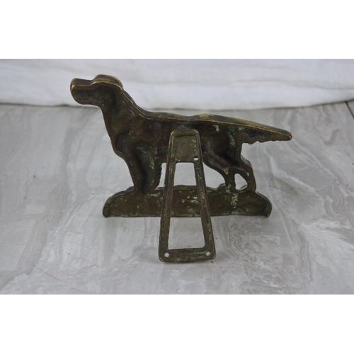 86 - A brass red setter/ dog on stand.