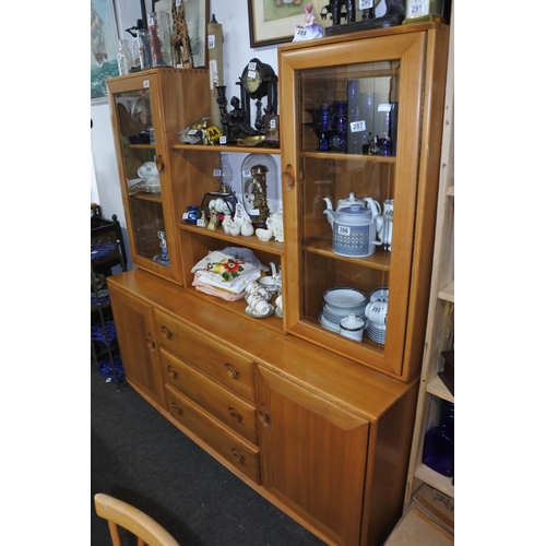 258 - A stunning Mid Century Ercol sideboard, model 455 D. Approx 155x162x45cm.