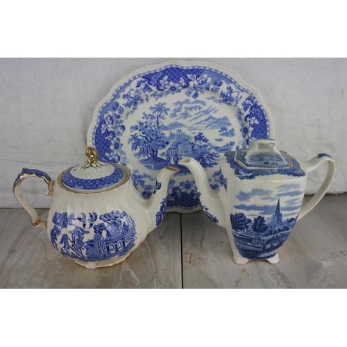 259 - A collection of blue and white ware pottery.