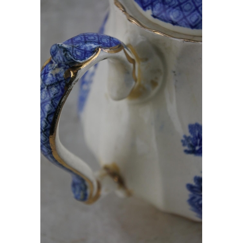 259 - A collection of blue and white ware pottery.