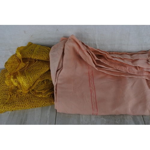 283 - A stunning vintage table cloth and more.