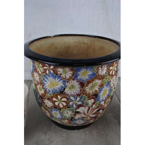 296 - A lot of plant pots (a/f).