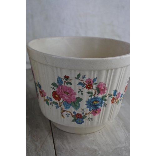 296 - A lot of plant pots (a/f).