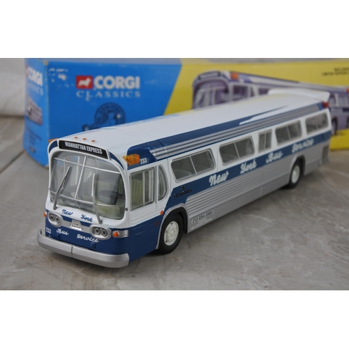 595 - A boxed limited edition Corgi Classics New York Bus Service Fishbowl bus.