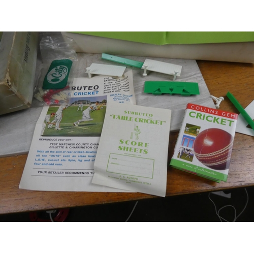 677 - A vintage Subbuteo cricket game.