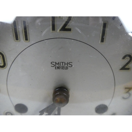 681 - A vintage Bakelite wartime mantle clock.