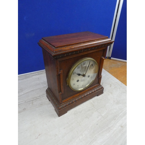 686 - A stunning antique oak cased mantle clock