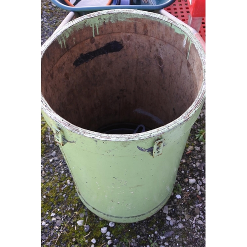 1154 - A green barrel.