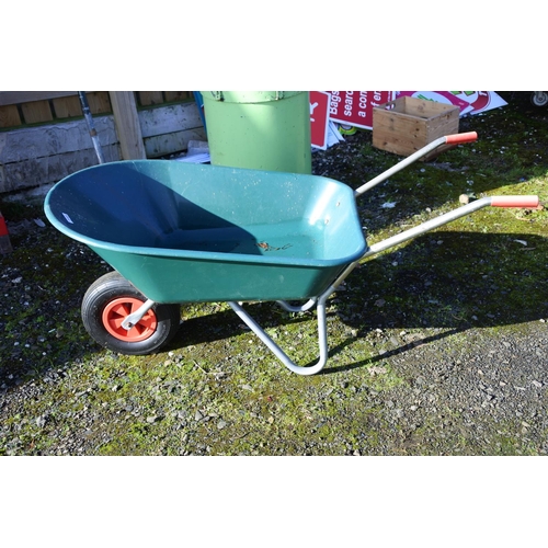 1158 - A wheel barrow.