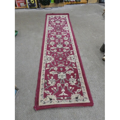 1078 - A red rug/runner