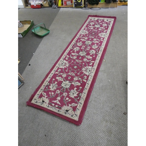 1078 - A red rug/runner