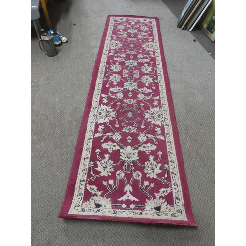 1078 - A red rug/runner