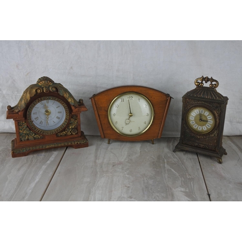 93 - A vintage metal cased Splendex mantle clock, a vintage Westclox mantle clock, another and an Italian... 