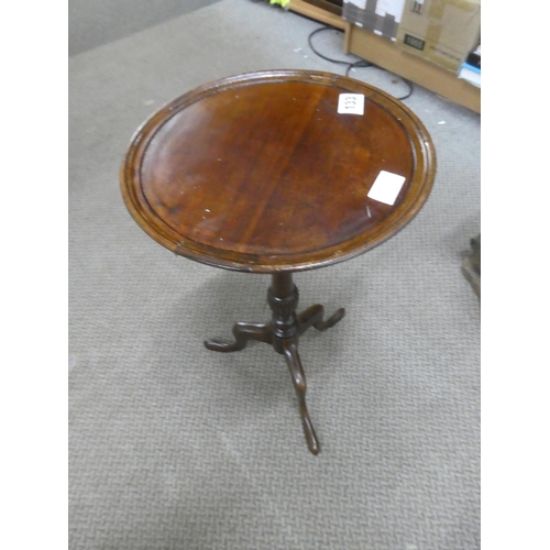 133 - A stunning antique mahogany wine table on tripod base.  Approx 53cm.