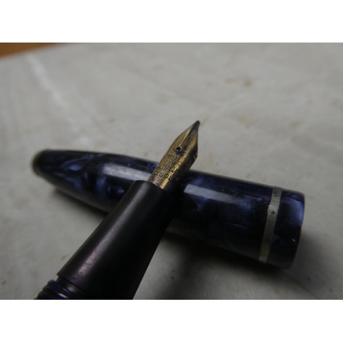 155 - A vintage Conway Stewart 75 fountain pen, a vintage Alpin 559 fountain pen, a Stephens 106 fountain ... 