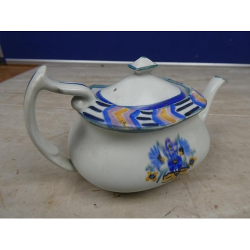 172 - A stunning Carlton Ware tea pot.