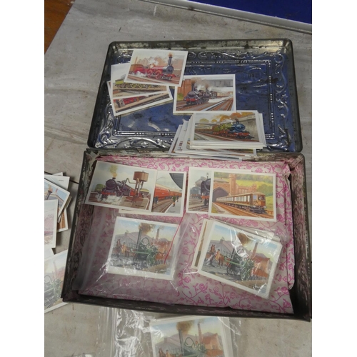 188 - A lot of vintage John Player & Son 'Tom Thumb' collectors cigarette cards and more.