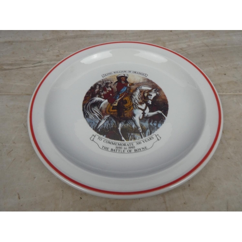 195 - A King William of Orange commemorative plate produced by Wood & Sons.