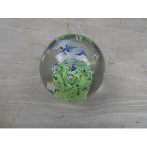 450 - A stunning art glass paperweight.