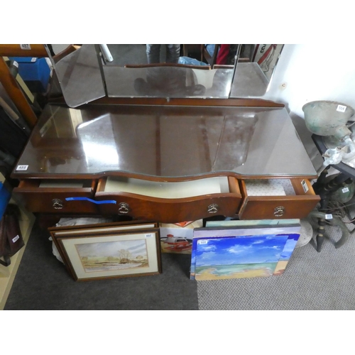 488 - A vintage dressing table with triple mirror. Approx 123x137x48cm.