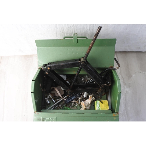 578 - A small metal toolbox and contents.