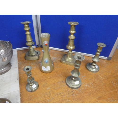 823 - A job lot of various brass candlesticks, trays and more.