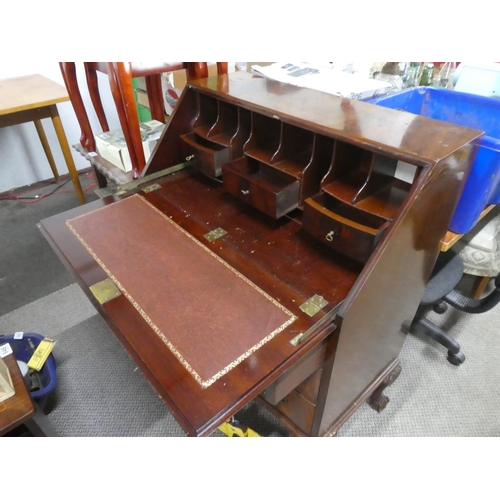 832 - A stunning mahogany writing bureau with ball and claw feet.  Approx 77x102x44cm.