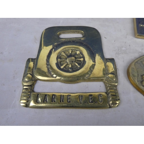 985 - Five brass plaques to include Cloughmills Vintage Club Rally 1998 and 1993, Ayrshire VTMC Maritime 1... 