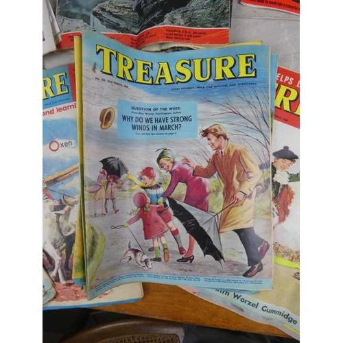 999 - A lot of vintage Treasure comics.