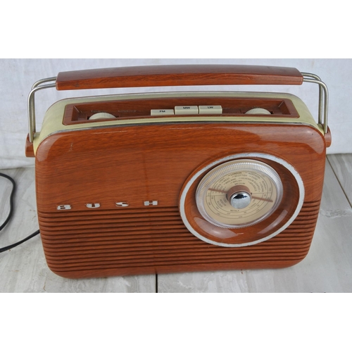 1023 - A vintage style Bush radio.