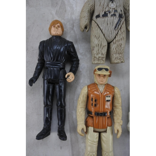 1075 - A lot of vintage Star Wars figures.