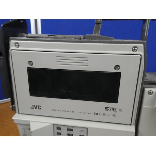607 - A vintage JVC video cassette recorder.