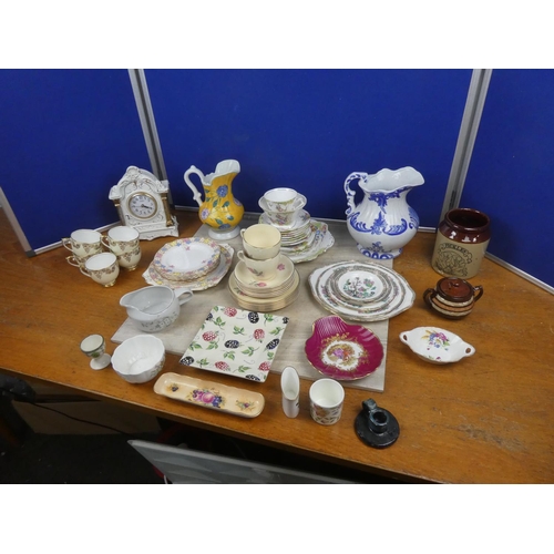 610 - A lot of ceramics to include a blue and white pottery jug and lots more.