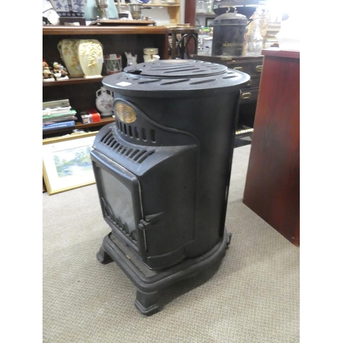 622 - A Provence gas heater/stove (requires a service).  Approx 45x76x45cm.