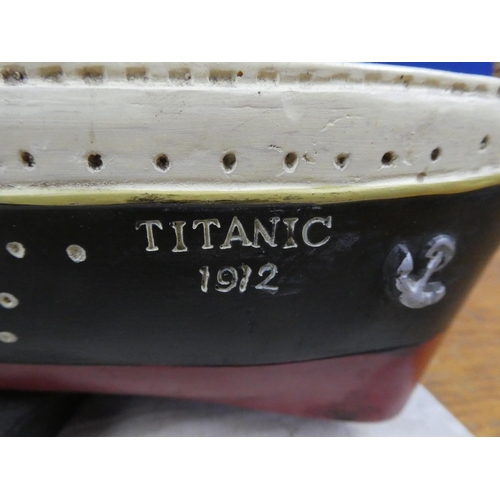 650 - A model of Titanic.