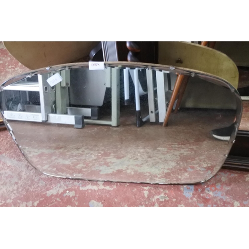 1189 - A large lot assorted mirrors. Largest 101x132cm.