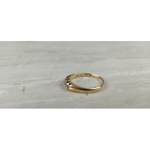 1001 - A stunning antique gold & diamond ring.