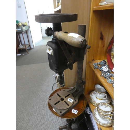132 - A vintage mechanical hand drill.